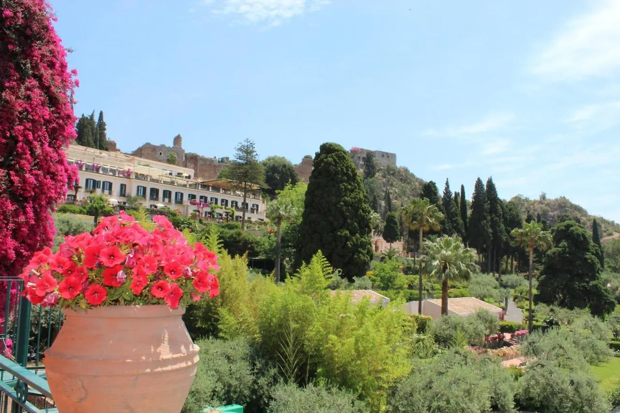 B&B Casa Al Vicolo 2 Taormina Bed & Breakfast